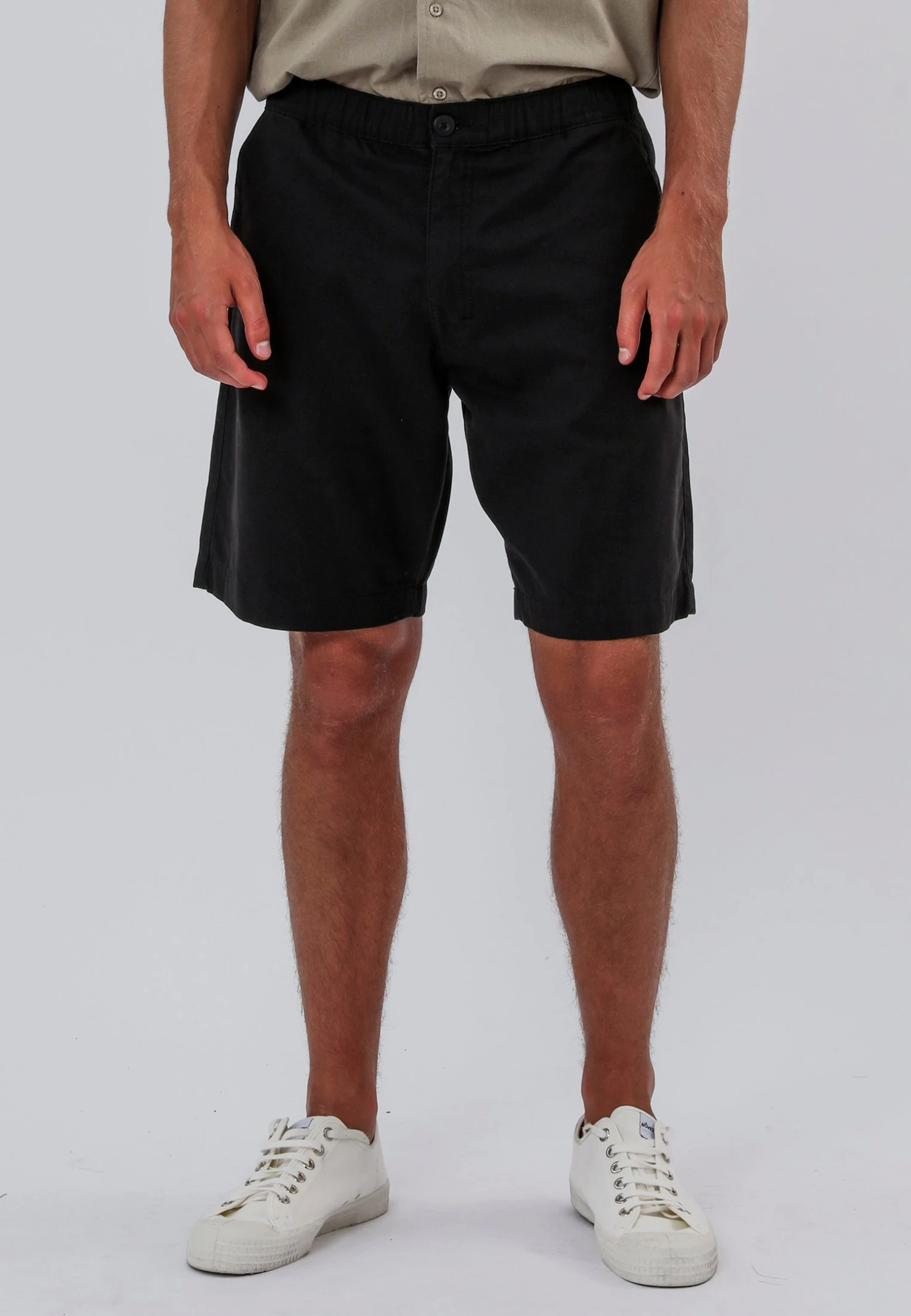 ELASTICATED LONGLINE CHINO SHORTS BLACK 3 ELASTICATED LONGLINE CHINO SHORTS BLACK