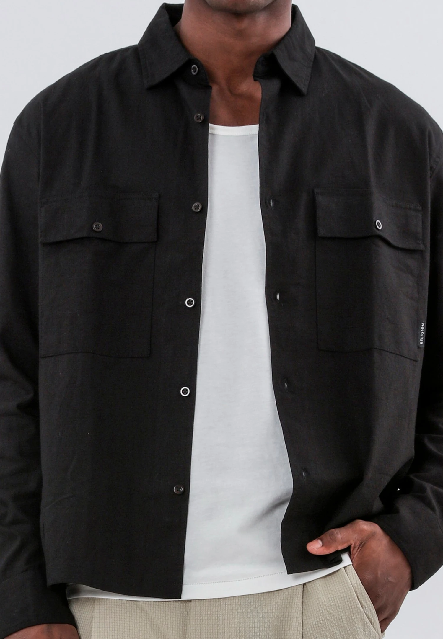 TWO POCKET RELAXED LINEN BLEND SHIRT BLACK 5 TWO POCKET RELAXED LINEN BLEND SHIRT BLACK - Image 3