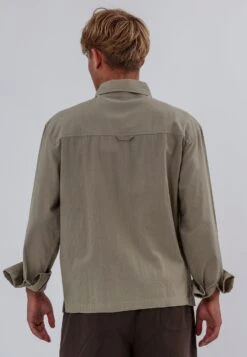 TWO POCKET RELAXED LINEN BLEND SHIRT LIGHT KHAKI 9 TWO POCKET RELAXED LINEN BLEND SHIRT LIGHT KHAKI -Religion Clothing 15ETRH08TWOPOCKETRELAXEDLSSHIRTLIGHTKHAKI 27