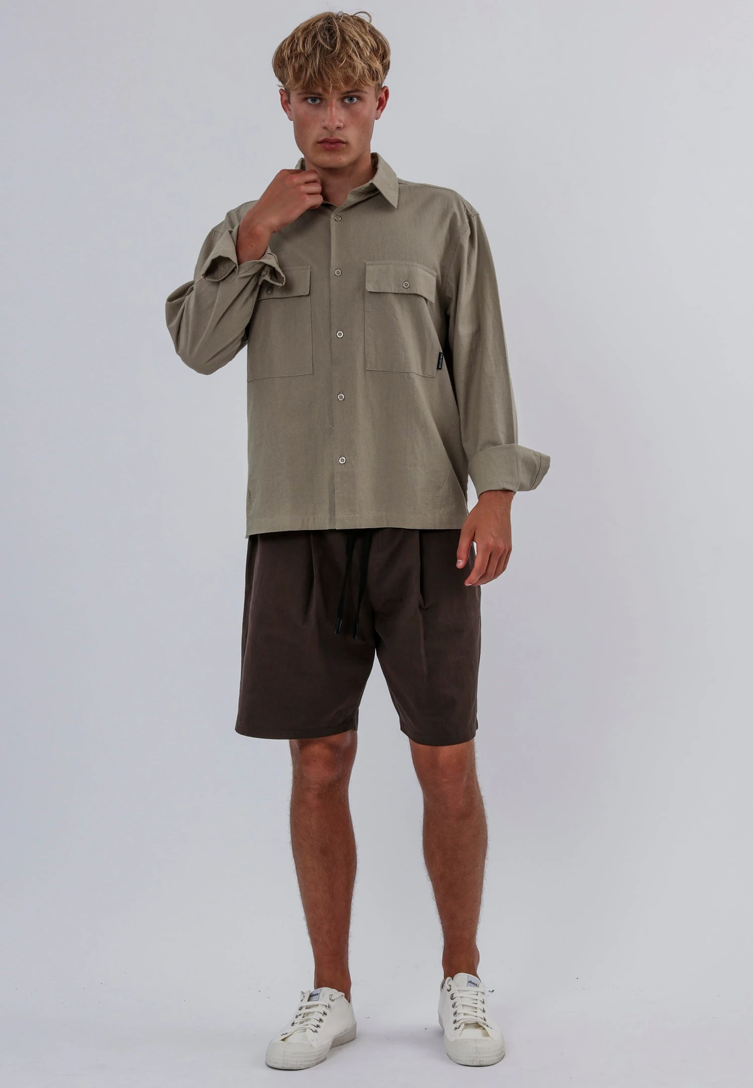 TWO POCKET RELAXED LINEN BLEND SHIRT LIGHT KHAKI 6 TWO POCKET RELAXED LINEN BLEND SHIRT LIGHT KHAKI - Image 4