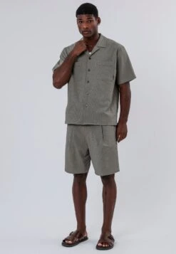 MYKONOS DOUBLE POCKET HOLIDAY SHIRT MOSS GREEN 14 MYKONOS DOUBLE POCKET HOLIDAY SHIRT MOSS GREEN -Religion Clothing 15HDBH14DOUBLEPOCKETSHIRTMOSSGREEN 4