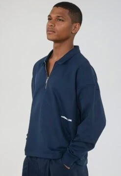 RELIGION UK CROPPED ZIP SWEATSHIRT DARK NAVY 12 RELIGION UK CROPPED ZIP SWEATSHIRT DARK NAVY -Religion Clothing 15TRWW944