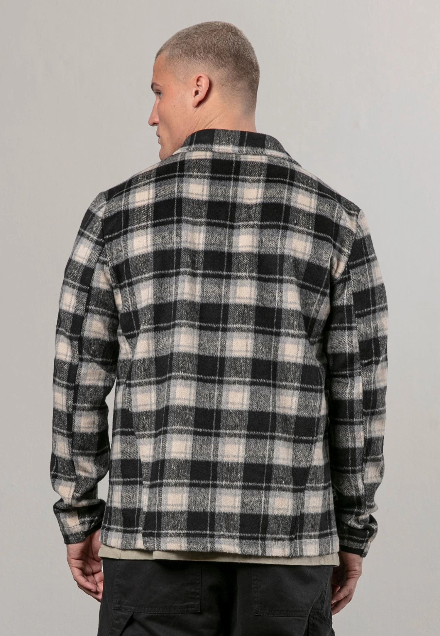 LUMBER SHIRT BLACK & OFF WHITE 4 LUMBER SHIRT BLACK & OFF WHITE - Image 2