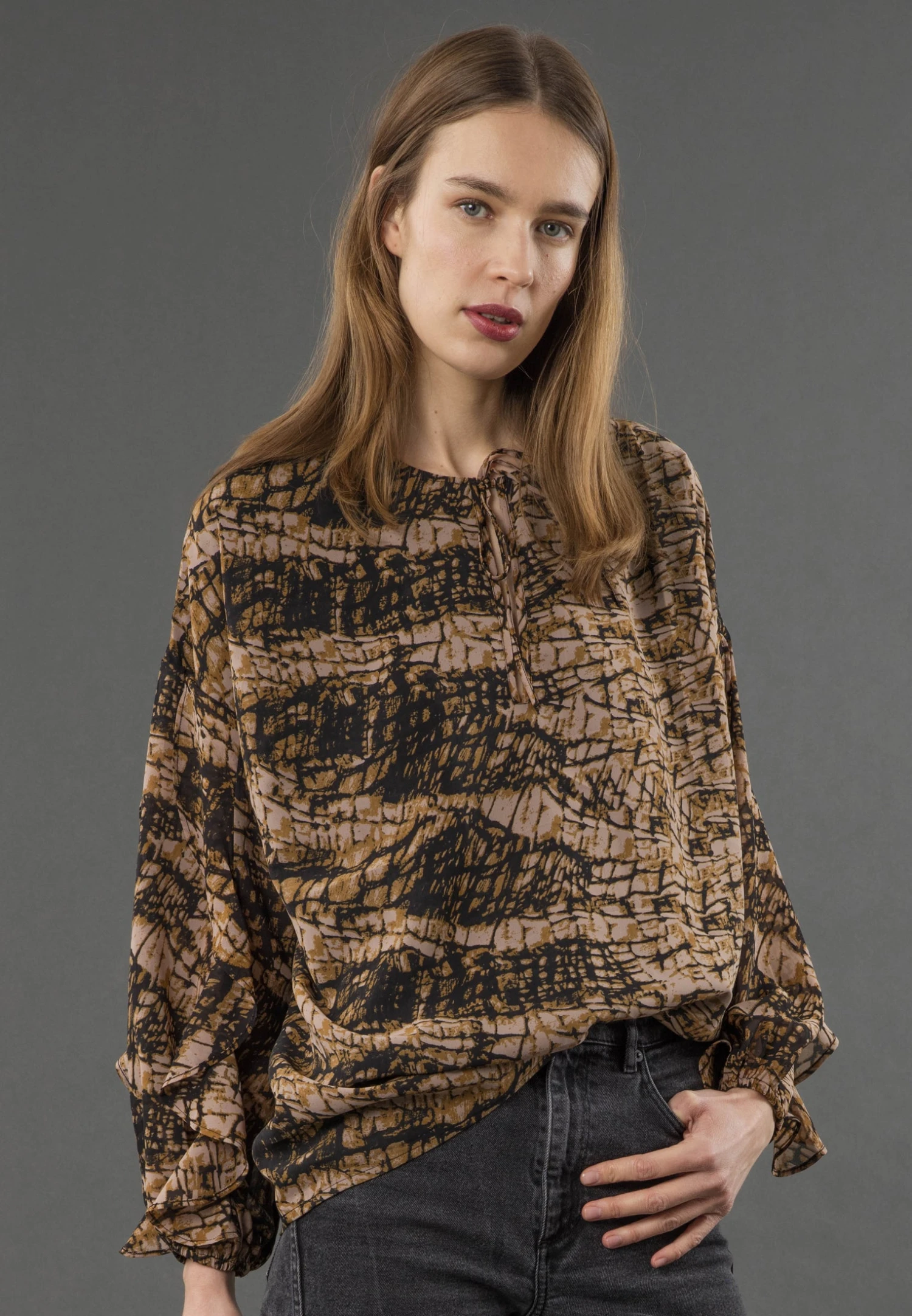 SOLSTICE TOP HIDE PRINT 3 SOLSTICE TOP HIDE PRINT