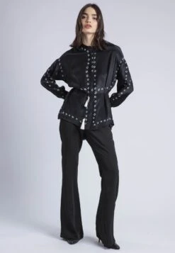 LOLA SHIRT BLACK & WHITE -Religion Clothing 75ILAH01BLACK2 7fafd04b 5d7c 48eb ab7e e18b64e6a9fe