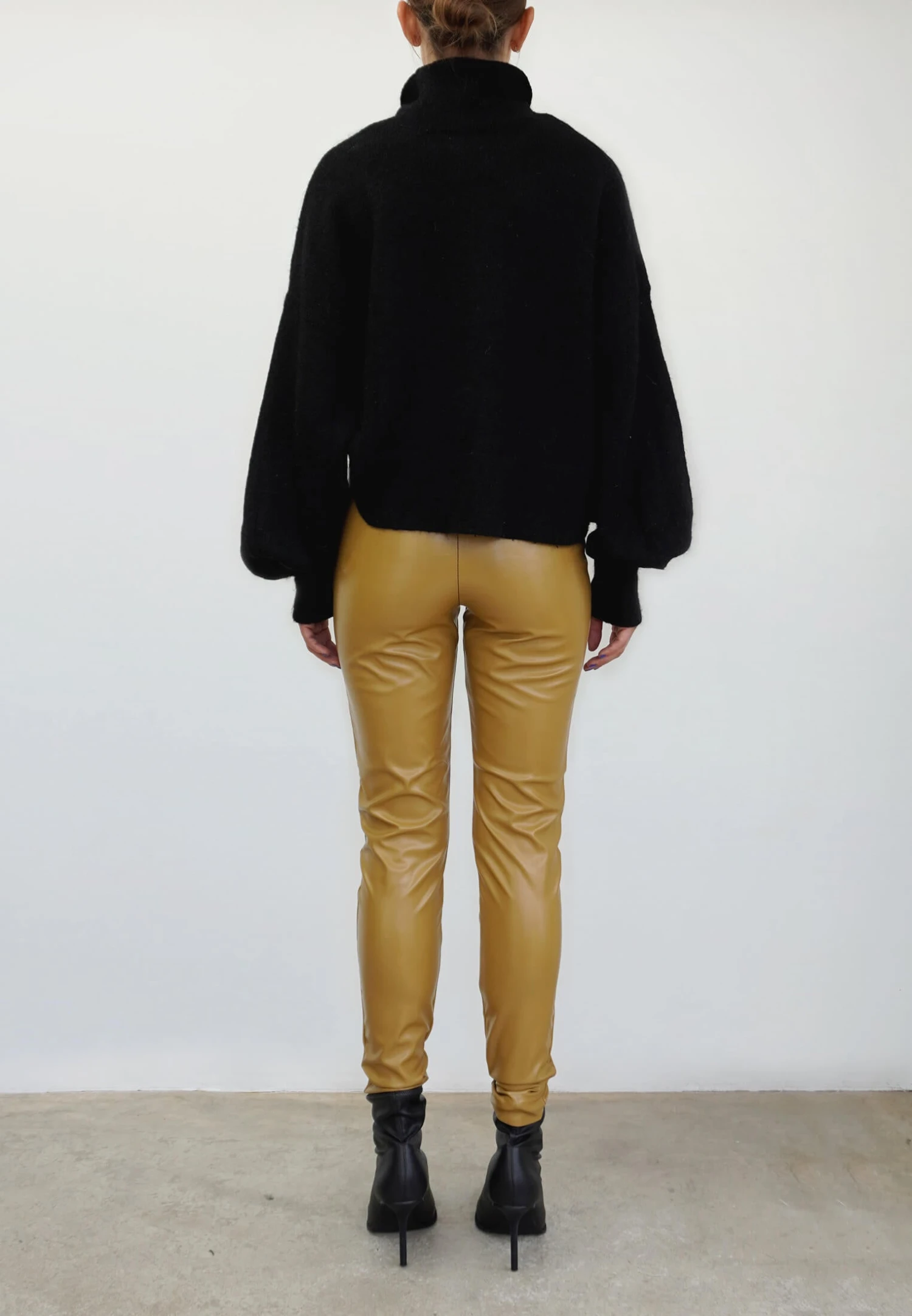 DESTINATION CAMEL FAUX LEATHER LEGGINGS 4 DESTINATION CAMEL FAUX LEATHER LEGGINGS - Image 2