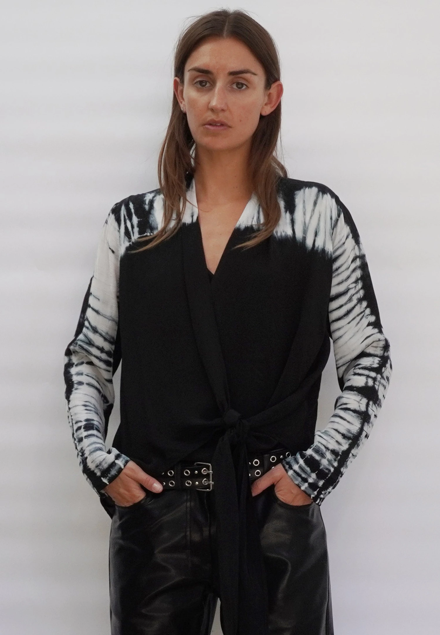 HIDDEN TOP BLACK & WHITE 5 HIDDEN TOP BLACK & WHITE - Image 3