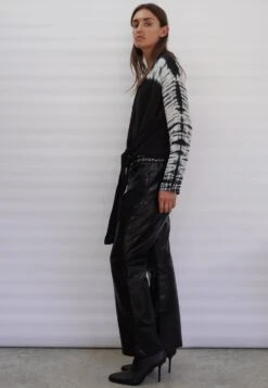 HIDDEN TOP BLACK & WHITE 17 HIDDEN TOP BLACK & WHITE -Religion Clothing HIDDENTOPBLACK4