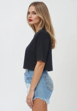 JESUS LOVES YOU CROP TOP BLACK -Religion Clothing JESUSLOVESYOU25