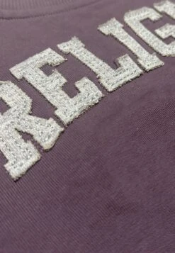 Kids RELIGION GIRLS APPLIQUÉ OVERSIZED SWEATSHIRT MAUVE -Religion Clothing Untitled 1 0000s 0004 Detail 0001 Layer 15