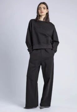 APPLIQUE BATWING SWEAT BLACK -Religion Clothing WCTAQW51 BLACK 6 b36cd394 659d 481d b708 56cc3456baf8