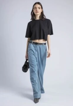 BASIC CROP T-SHIRT BLACK -Religion Clothing WCTCOT63BLACK2 c81d060d 9308 4a09 9148 ae10ca122216