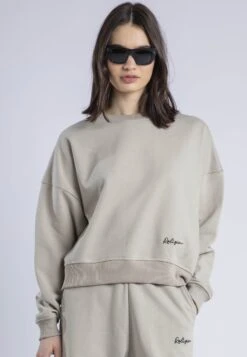 EMBROIDERY BATWING SWEAT STONE