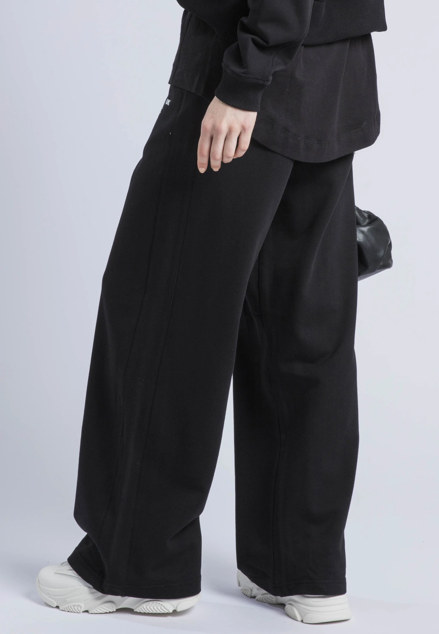 RELIGION UK RELAXED SWEATPANTS BLACK 5 RELIGION UK RELAXED SWEATPANTS BLACK - Image 3