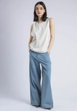 RELAXED BASIC VEST WHITE ONYX -Religion Clothing WCTRXL04WHITEONYX2 e4922187 00df 4b5c a12c 8119585a0ae3