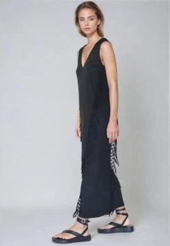 FLOURISH MAXI DRESS BLACK 12 FLOURISH MAXI DRESS BLACK -Religion Clothing flourishdress1 46ee347b f462 438b ac8e 3684a2b8f144