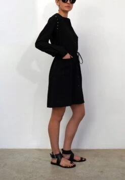 TRACE KAFTAN BLACK -Religion Clothing tracekaftan3